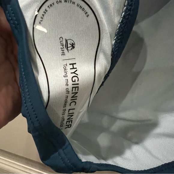 Women’s Large Navy Blue Yellow Floral Halter One Piece Swim Suit NWOT P1 - Picture 4 of 6